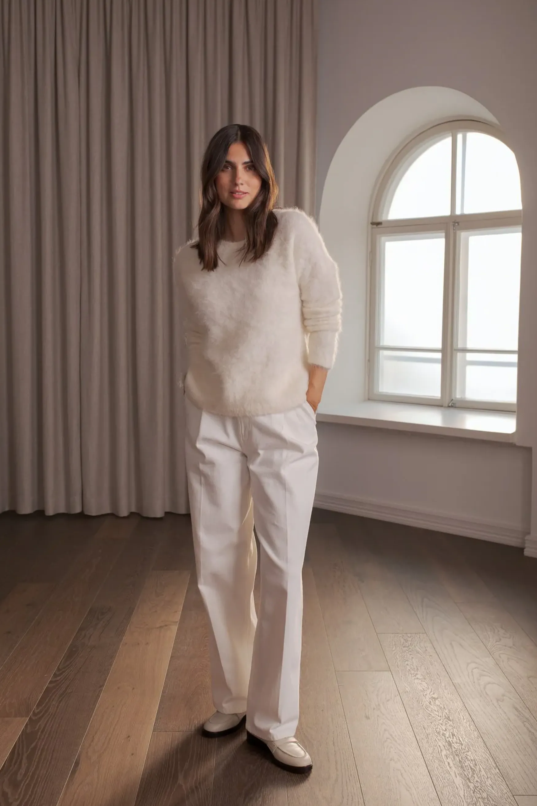 Fashion Original Story Ariella long sleeve sweater, cream