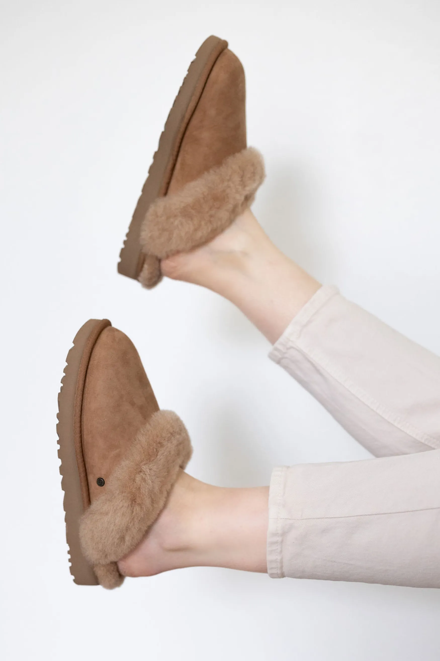 Hot UGG Classic slipper II, chestnut