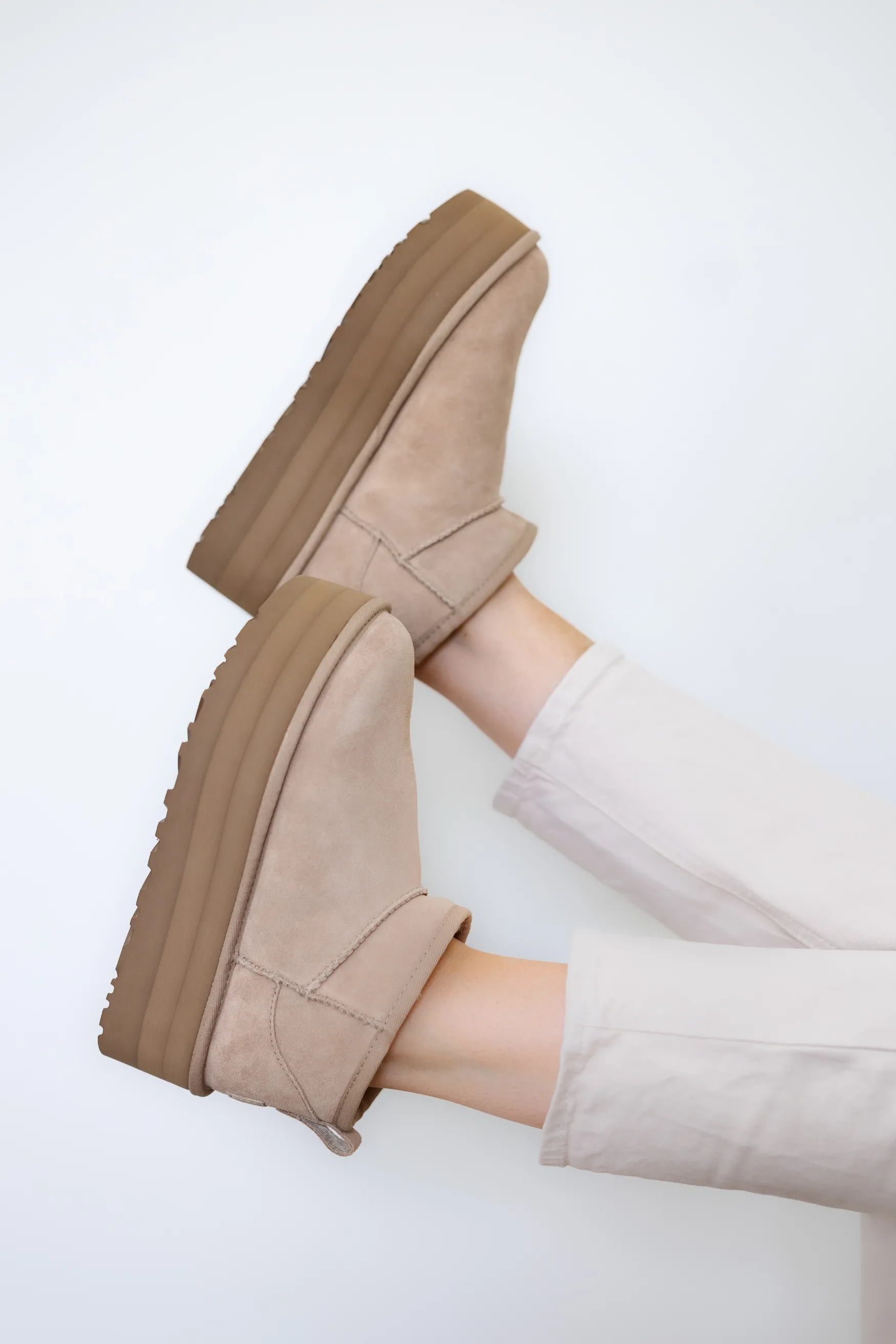 Fashion UGG Classic ultra mini platform, sand