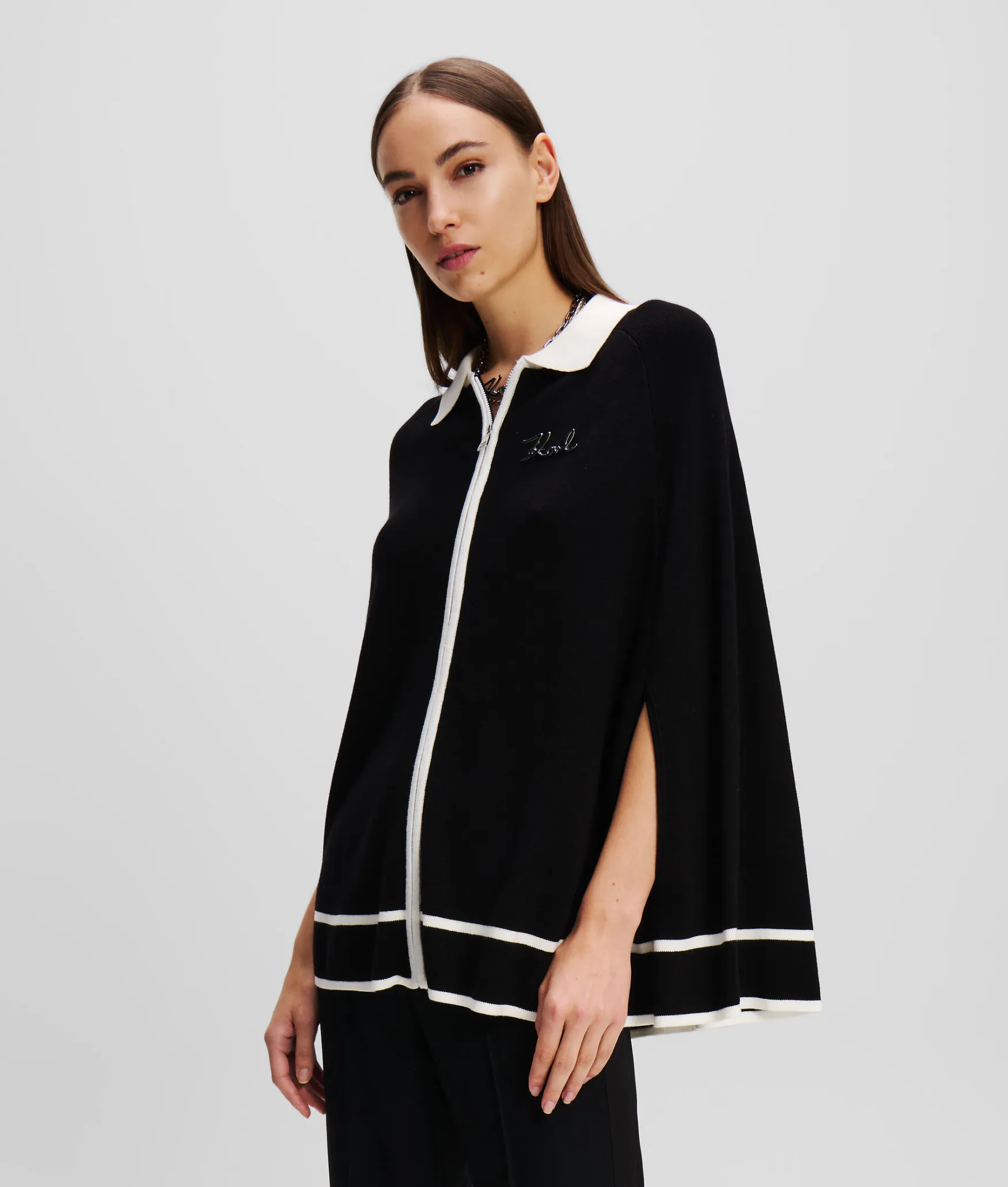 Sale KARL LAGERFELD Collar cape, black
