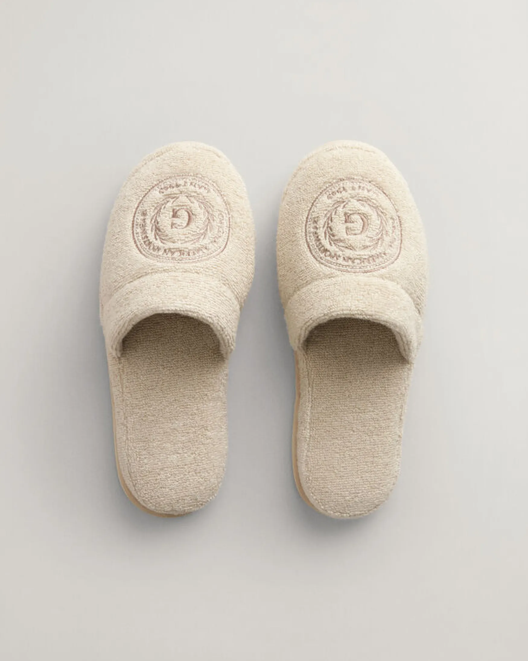 Hot Gant Home Crest slippers, putty