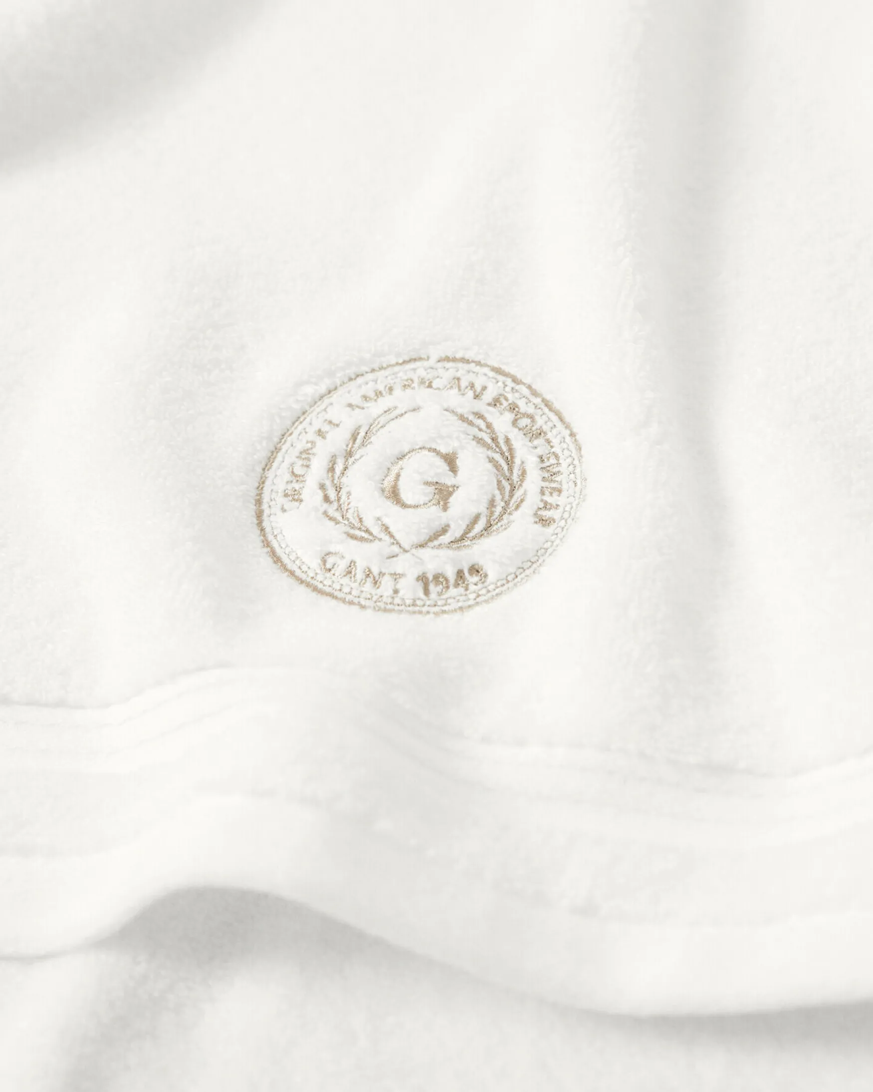 Discount Gant Home Crest towel 50x70, white