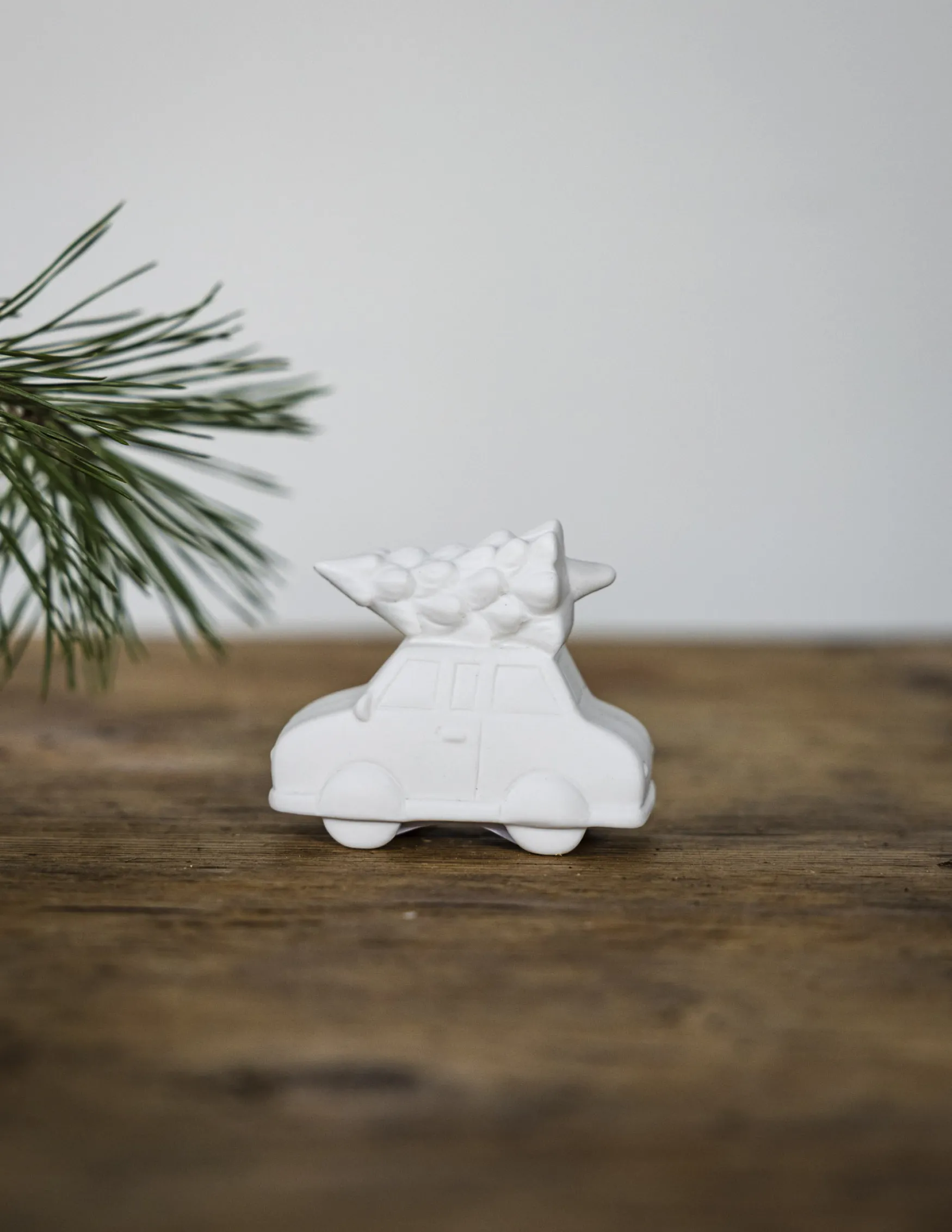 Clearance Storefactory Hjulstad with tree, matt white