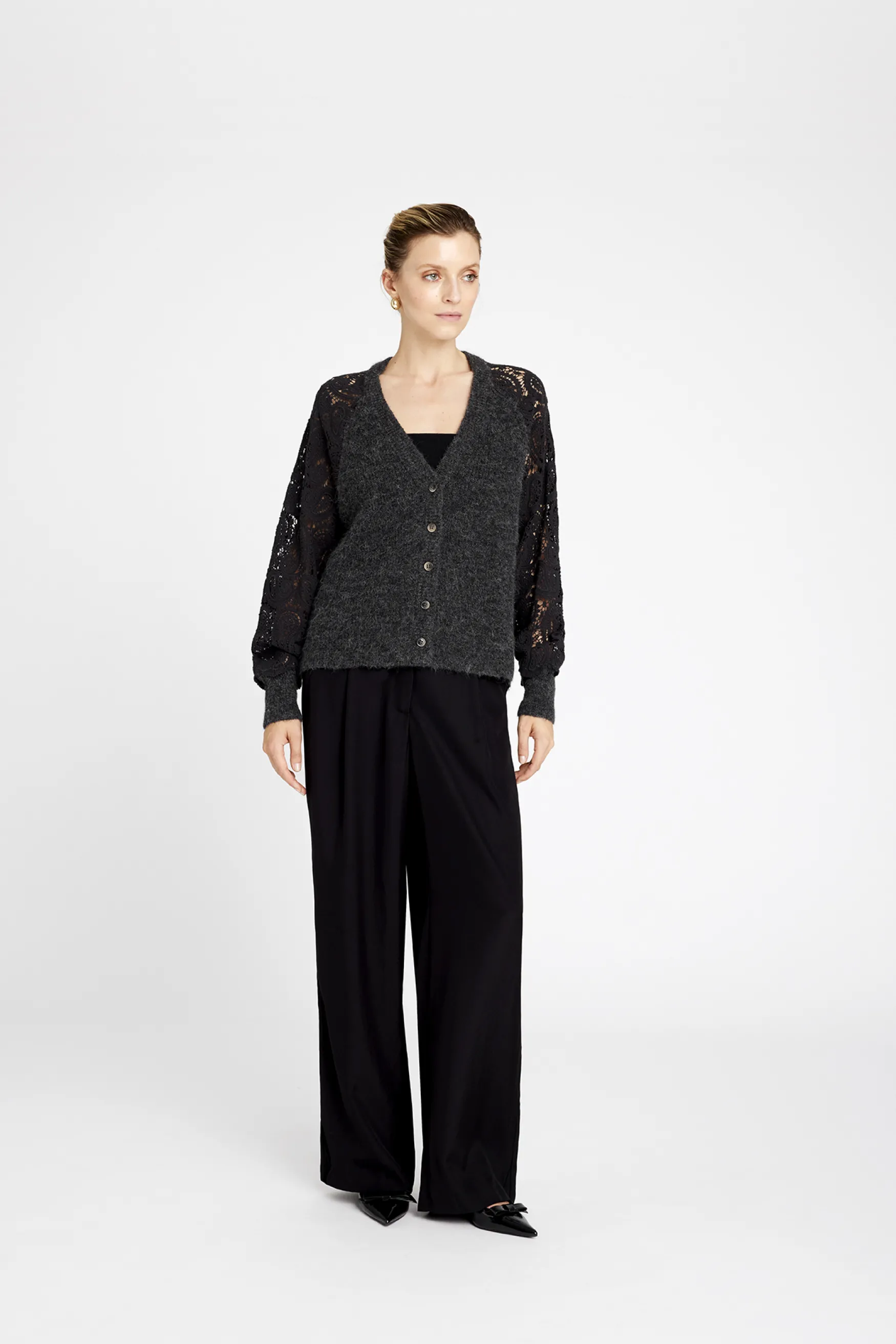 Outlet Gustav Magda v-neck knit with lace, black
