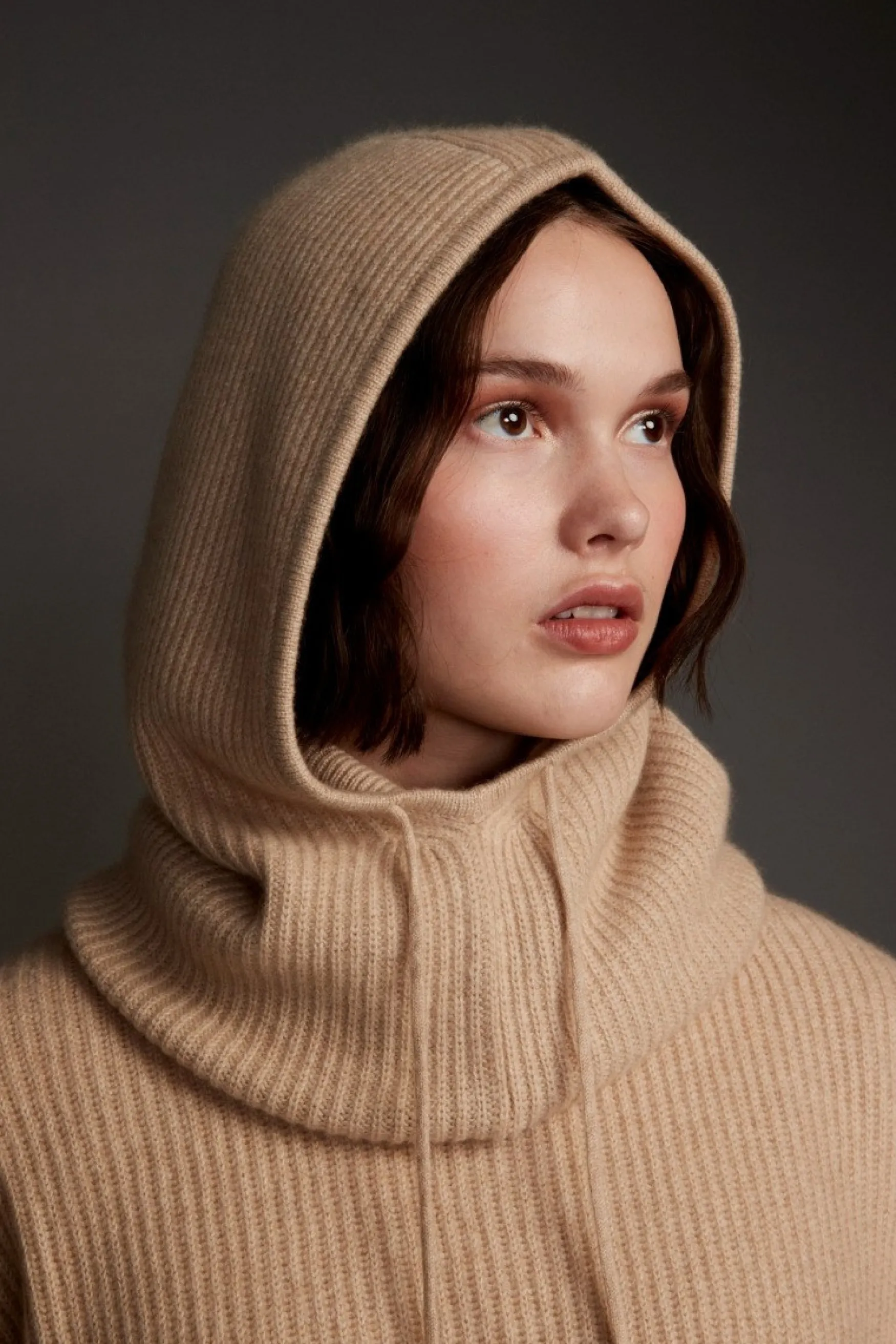 New Balmuir Mimi cashmere hood, oat