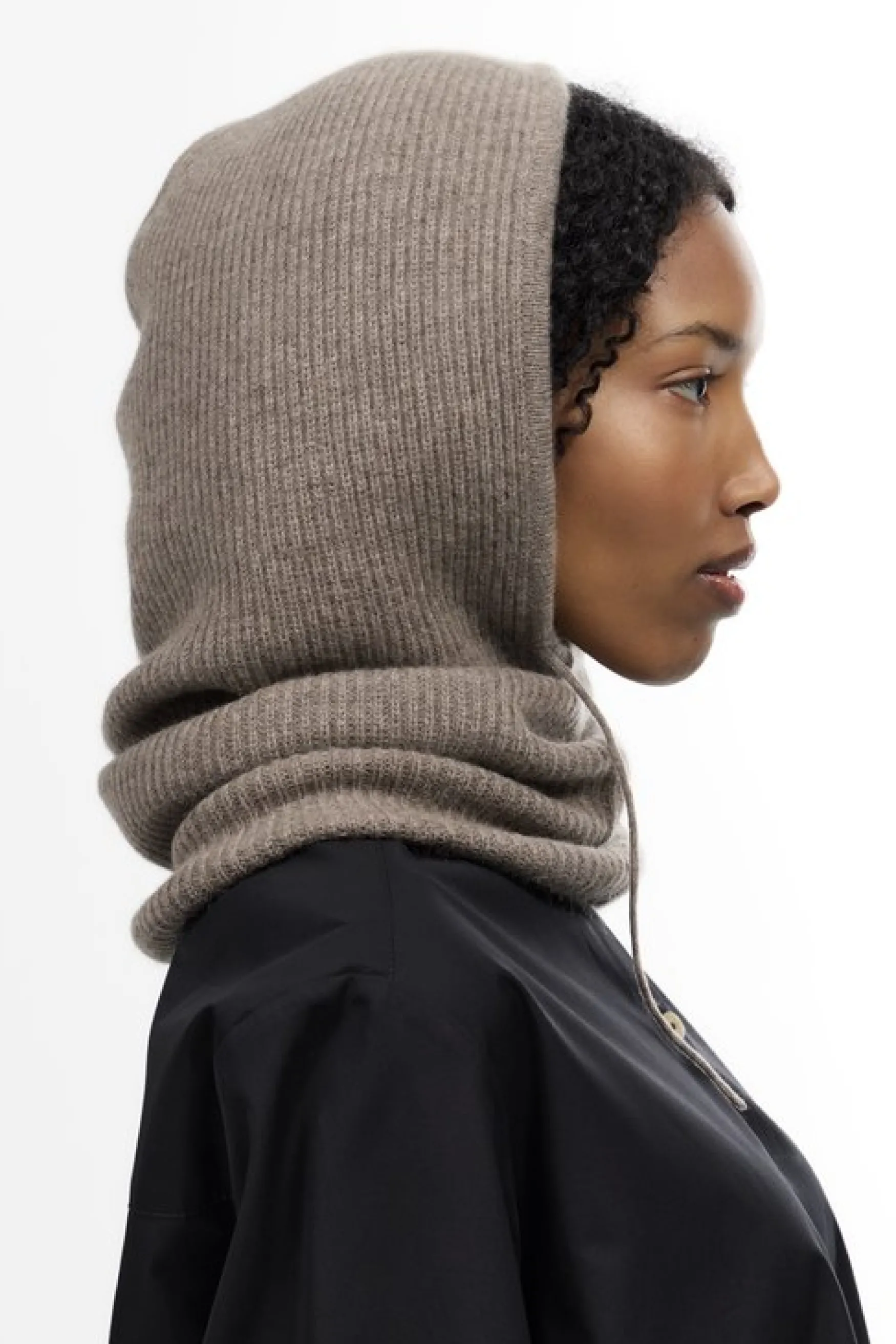 Online Balmuir Mimi cashmere hood, smoke