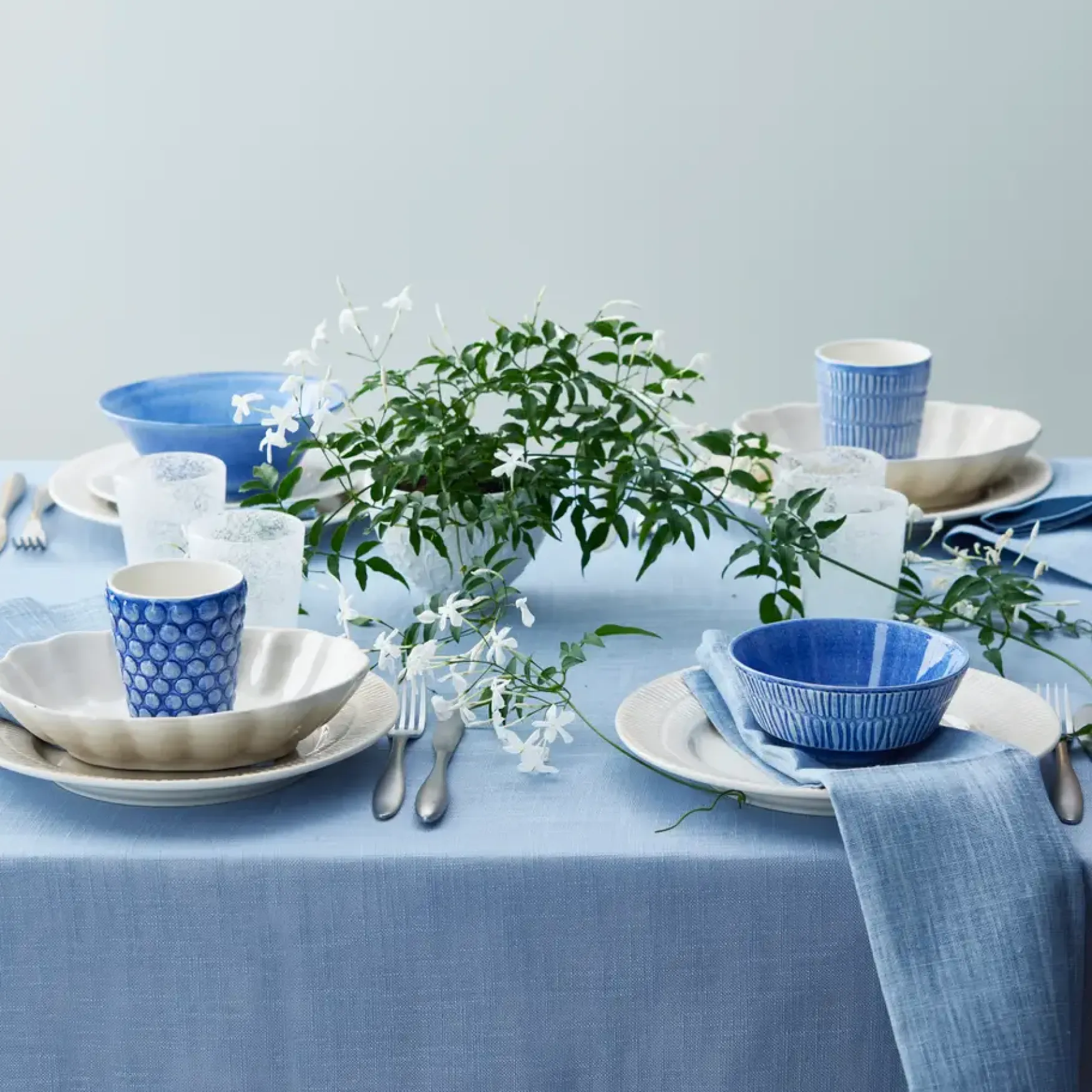 Clearance Mateus Collection Oyster bowl 13cm, light blue