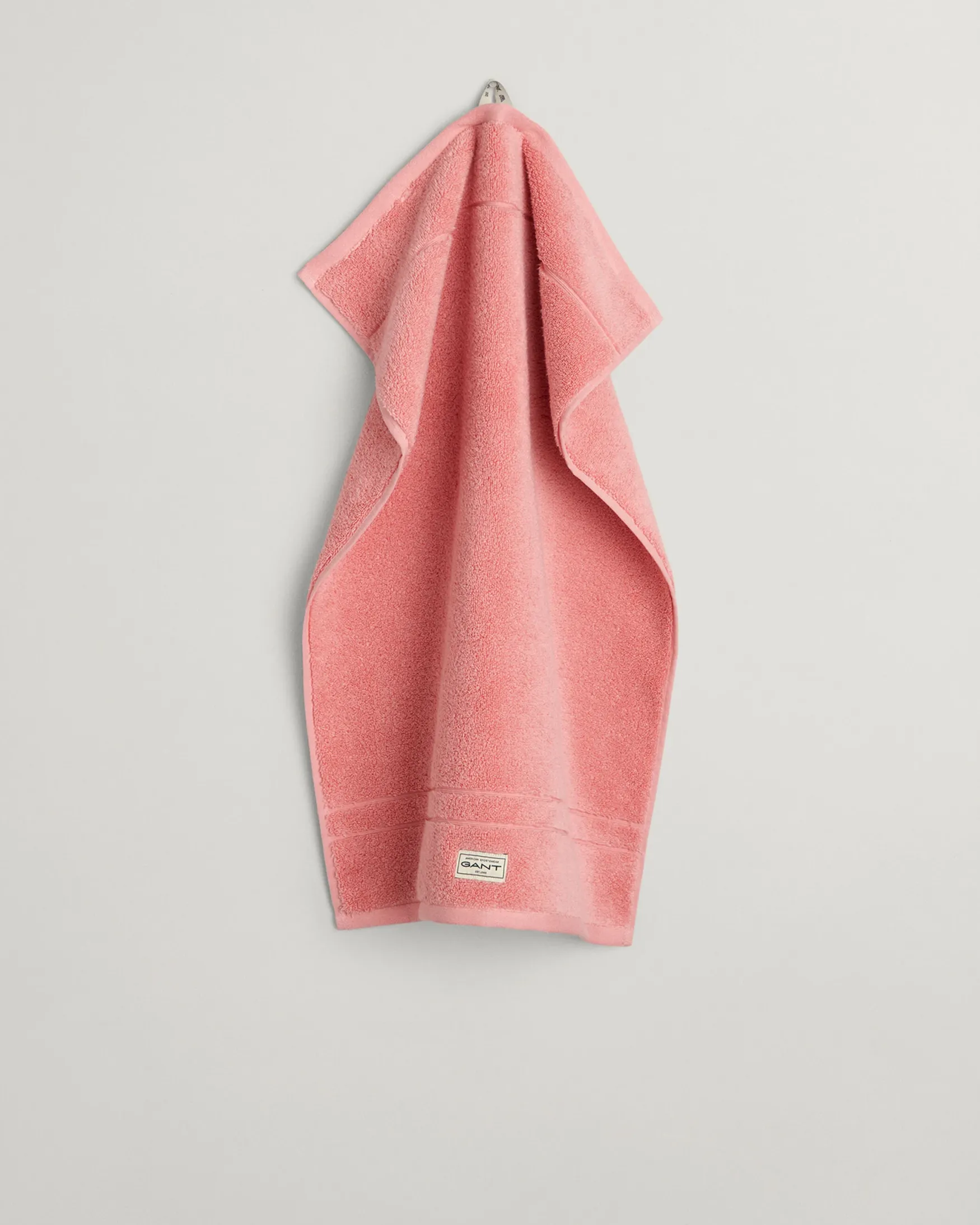 Clearance Gant Home Premium towel 50x70, geranium pink