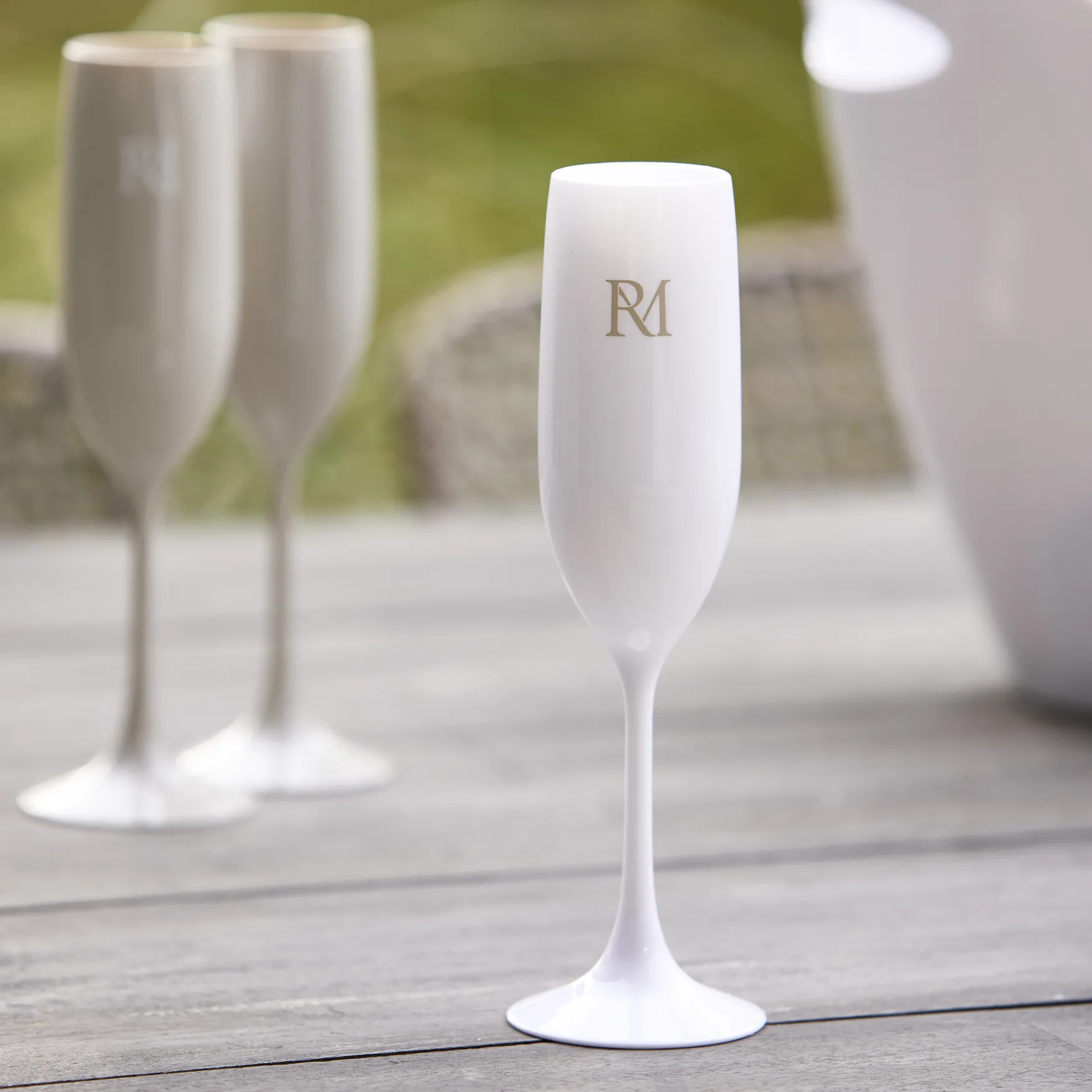 Hot Rivièra Maison RM monogram outdoor bubbles glass, white