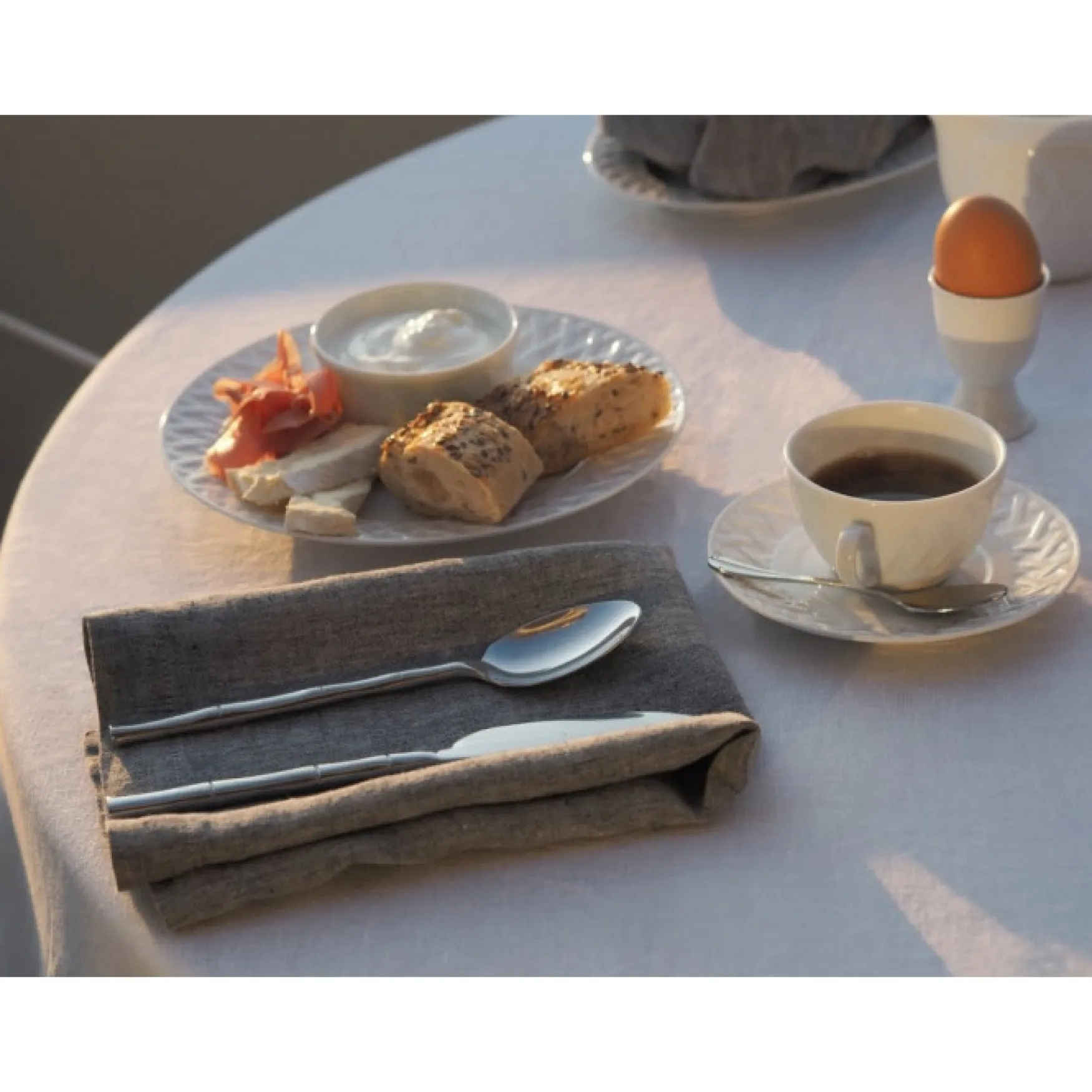 sisilia_linen_napkin_dark_3.webp Discount Balmuir Sisilia linen napkin, dark grey melange