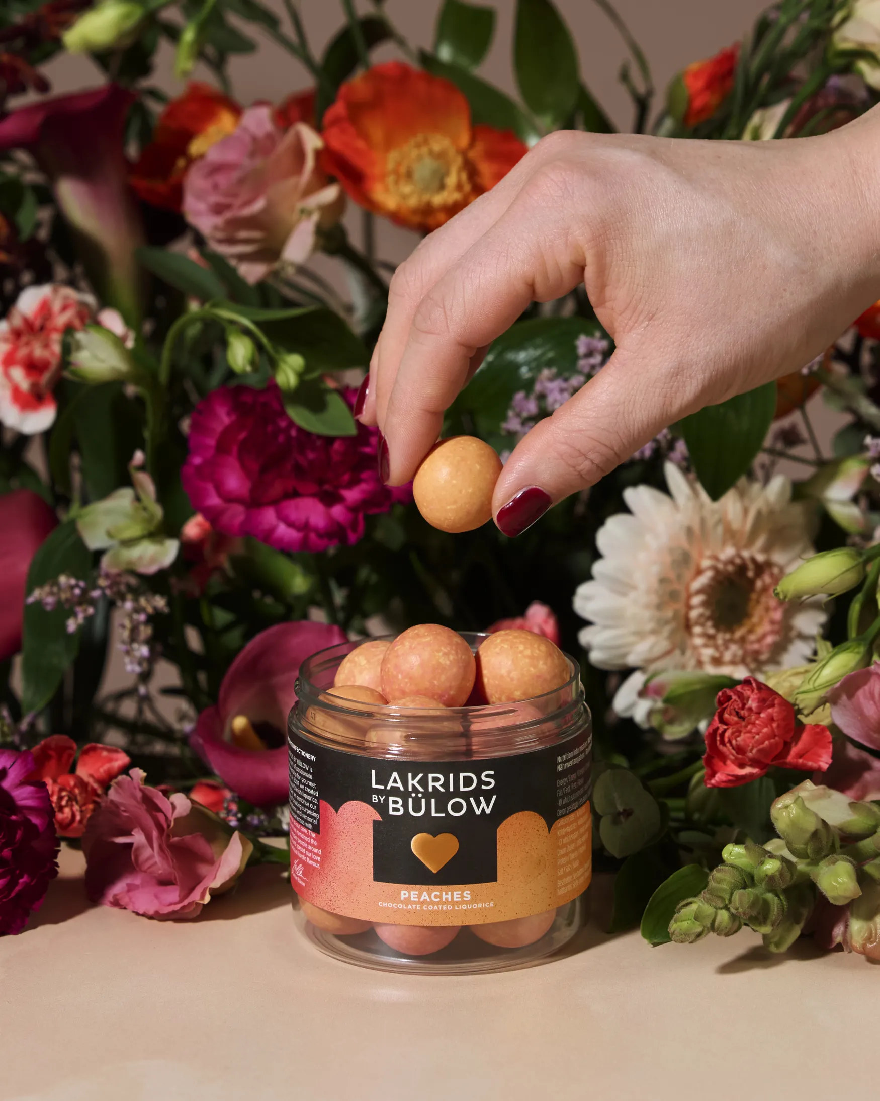 New Lakrids by Bülow Small love peaches