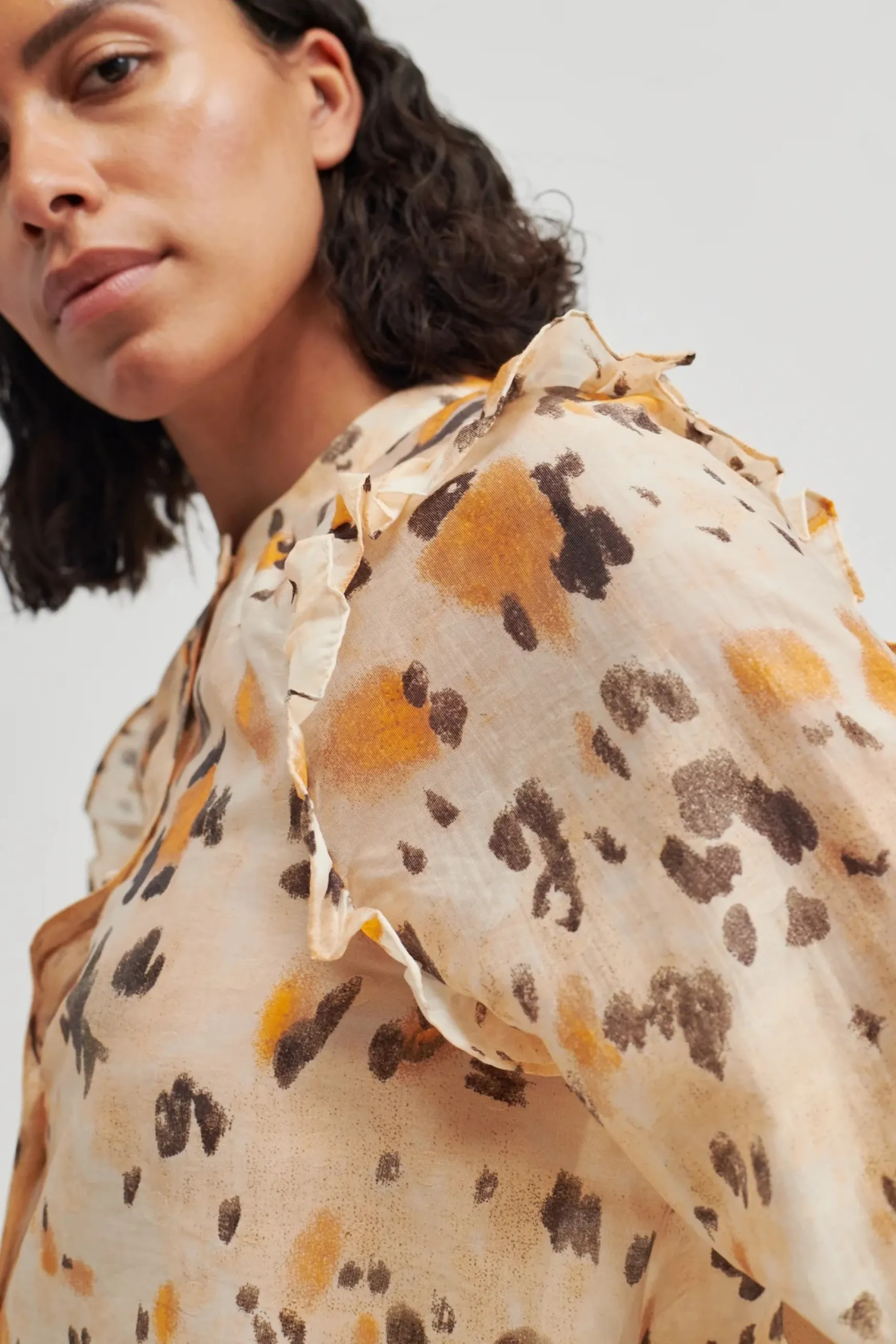 Fashion Second Female Sonar shirt, bleached apricot