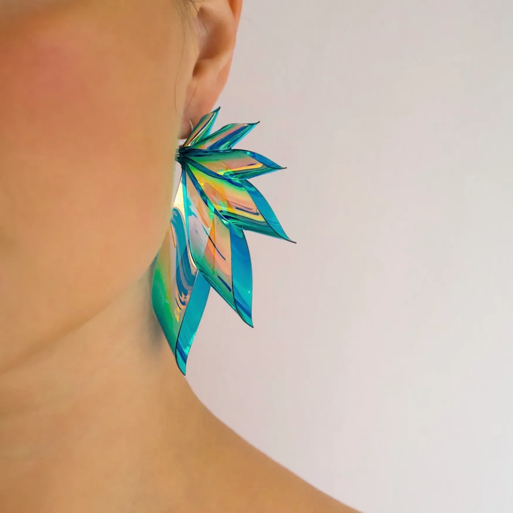 Best ByFossdal The wings silver medium, rainbow green