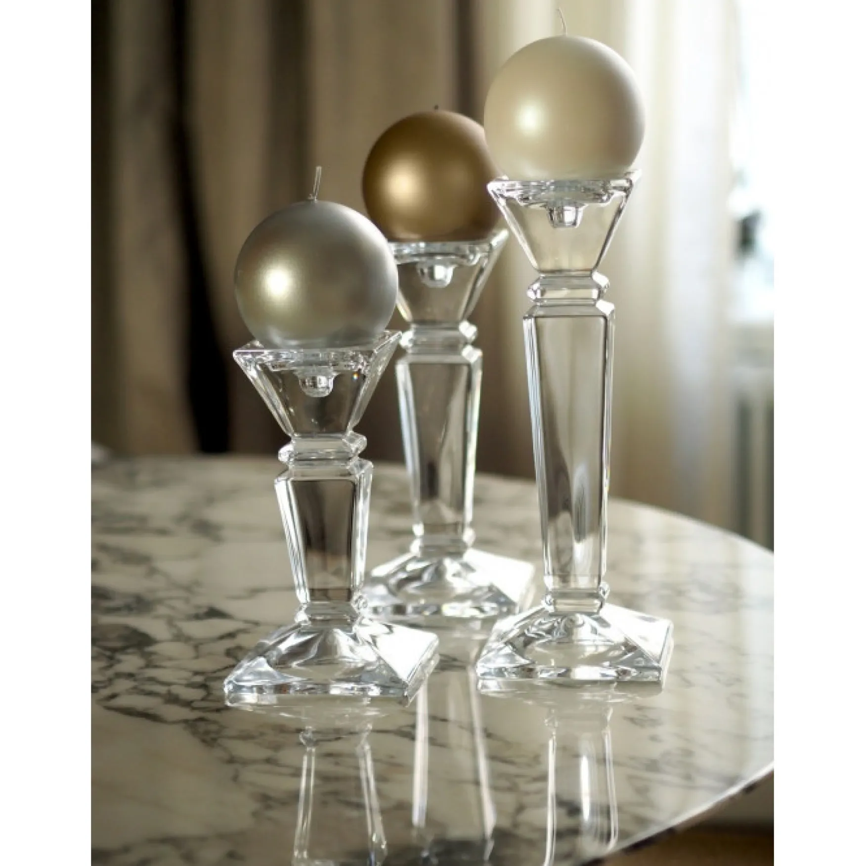 Best Balmuir Velvet ball candle 10cm, gold